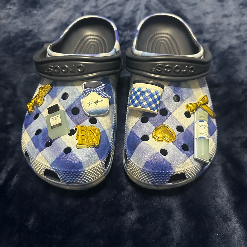 Bath & Body Works Gingham CROCS Women  (NWOT…NEVER WORN)